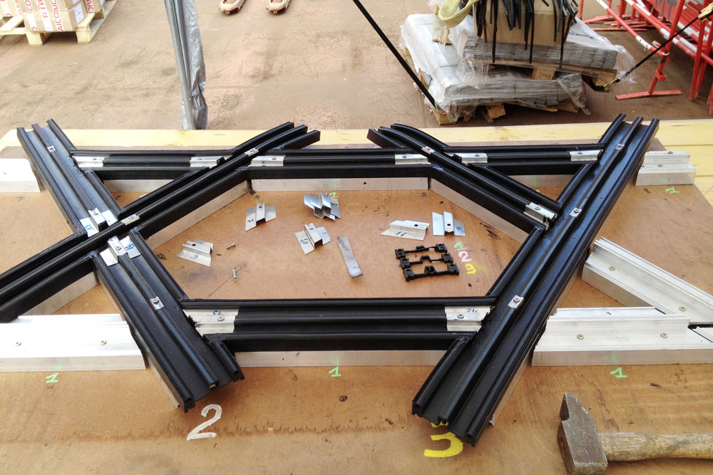 The fitters were able to base  their work at La Seine on these models